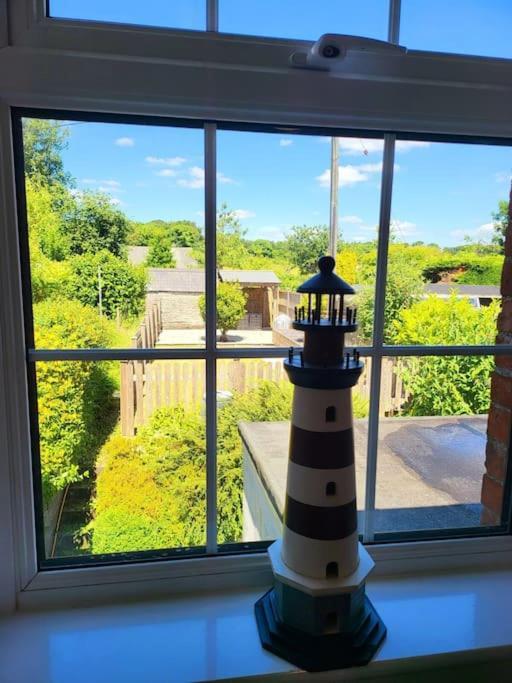 8 Duke Street - Launceston Cornwall Экстерьер фото